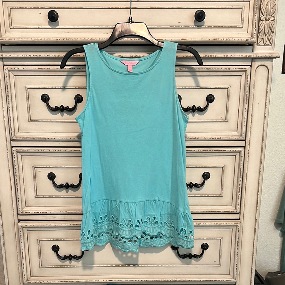 Lilly Pulitzer Sleeveless Aqua Top with Lace Hem